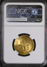 Load image into Gallery viewer, Byzantine Empire. Constantine X (1059-67 AD) AV Hist. Nomisma - James Beach Rare Coins
