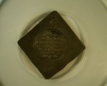 Load image into Gallery viewer, Netherlands. Middleburg Siege Coinage 1574 Klippe 1 Daalder

