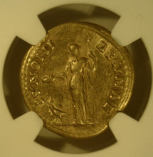 Load image into Gallery viewer, Roman Empire. Sabina. 128(?)-136/7 A.D. AV Aureus
