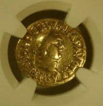 Load image into Gallery viewer, Roman Empire. Vitellius 69 A.D. AV Aureus
