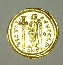 Load image into Gallery viewer, Byzantine Empire. Anastasius I 461-498 A.D. AV Solidus.
