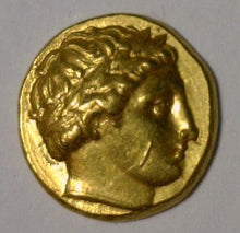 Load image into Gallery viewer, Macedonian Kingdom. Philip II 359-336 B.C. AV Stater.
